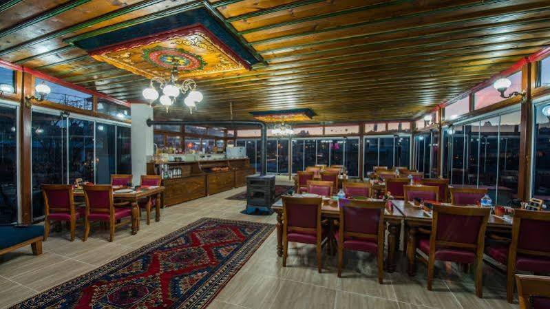 Lucky Cave Hotel Cappadocia Goreme Exterior photo